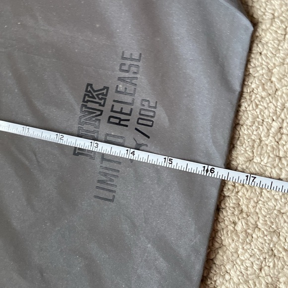 Victoria’s Secret PINK Reflective Silver Drawstring Bag - Picture 7 of 8